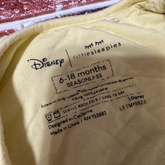 Little Sleepies Winnie the Pooh bamboo sleep sack 6-18m Seasonless yellow - Picture 2 of 2